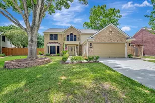 129 Coral Bay Dr, League City, TX 77573 - Photo 1