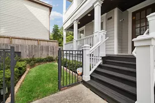 1425 W 23rd St, Houston, TX 77008 - Photo 2