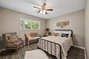 2102 Casa Rio Cir, Dickinson, TX 77539 - Photo 14