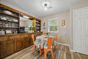 2102 Casa Rio Cir, Dickinson, TX 77539 - Photo 10