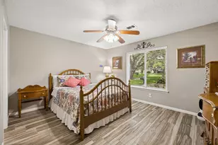 2102 Casa Rio Cir, Dickinson, TX 77539 - Photo 12