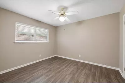 2102 Casa Rio Circle, Dickinson, TX 77539 - Photo 16