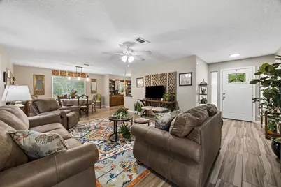 2102 Casa Rio Circle, Dickinson, TX 77539 - Photo 4