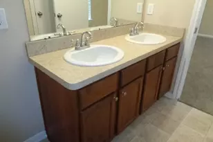 7925 Silver Oak Dr, Texas City, TX 77591 - Photo 6