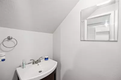 3208 Indian Trail #6, Baytown, TX 77521 - Photo 10