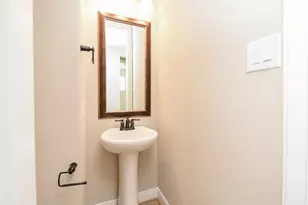 2008 Harrow Oak Ln, Pearland, TX 77089 - Photo 14