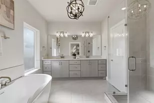 1444 W 34th 1/2 St, Houston, TX 77018 - Photo 18