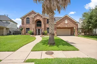 2280 Longspur Ln, League City, TX 77573 - Photo 2
