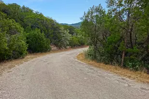 20804 Post Oak Dr, Leander, TX 78645 - Photo 4