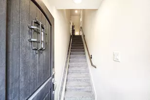10717 Madden Oaks Pl, Houston, TX 77043 - Photo 2