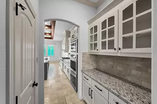 302 Spring Brook Ct, Lumberton, TX 77657 - Photo 6