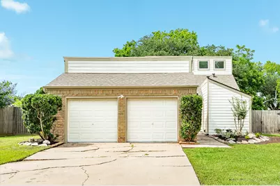 56 Garland Court, Lake Jackson, TX 77566 - Photo 2