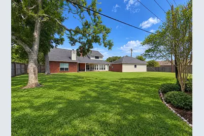 312 Timbercreek Drive, Lake Jackson, TX 77566 - Photo 36