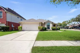3218 Windy Cape Ln, League City, TX 77573 - Photo 24