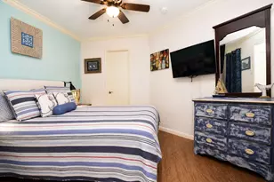 6300 Seawall Blvd, Galveston, TX 77551 - Photo 18