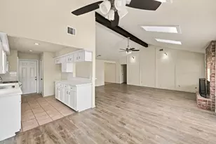 9855 Sagebud Ln, Houston, TX 77089 - Photo 10