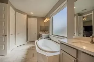 3703 Canyon Dr, Iowa Colony, TX 77583 - Photo 10