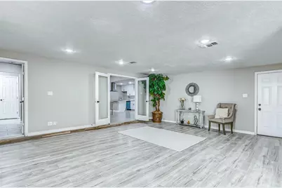 8707 Collingsdale Road, La Porte, TX 77571 - Photo 26