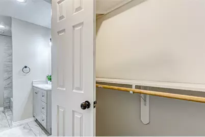 8707 Collingsdale Road, La Porte, TX 77571 - Photo 40