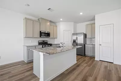 5114 Greengrass Willow Way, Houston, TX 77048 - Photo 10