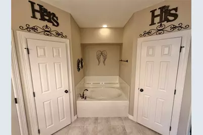 1437 S Bluebonnet Lane, Angleton, TX 77515 - Photo 16