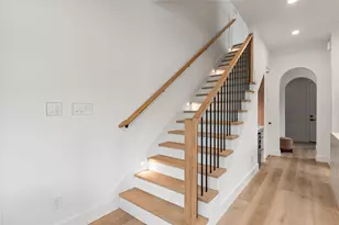 214 E 32nd St, Houston, TX 77018 - Photo 22