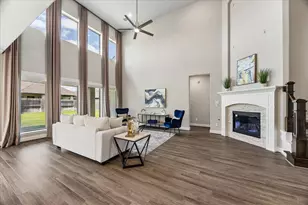 9511 Shaded Tree Dr, Missouri City, TX 77459 - Photo 2