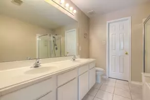 7 Newberry Trail Ct, The Woodlands, TX 77382 - Photo 24