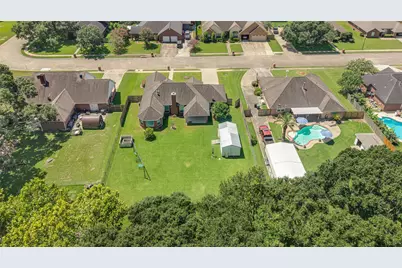 110 Regal Lane, Liberty, TX 77575 - Photo 32