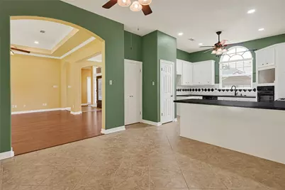 110 Regal Lane, Liberty, TX 77575 - Photo 12