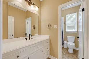 110 Regal Ln, Liberty, TX 77575 - Photo 14