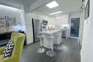 1801 Huldy St St, Houston, TX 77019 - Photo 2