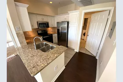 2350 Westcreek Lane #4104, Houston, TX 77027 - Photo 4