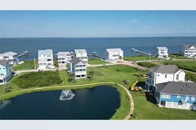 26707 Bay Water Drive, Galveston, TX 77554 - Photo 6