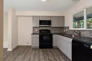 1002 E Red Cedar Cir, The Woodlands, TX 77380 - Photo 12