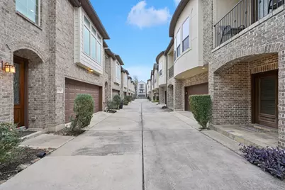 1214 Sampson Street, Houston, TX 77003 - Photo 2