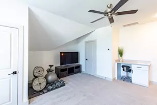 11705 Grand View Dr, Montgomery, TX 77356 - Photo 10