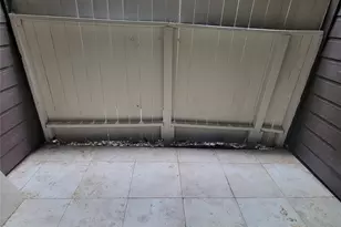 8020 Braesmain Dr, Houston, TX 77025 - Photo 6