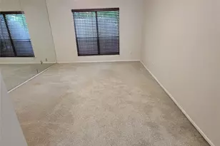 8020 Braesmain Dr, Houston, TX 77025 - Photo 20