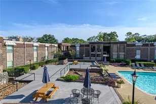 7575 Katy Fwy, Houston, TX 77024 - Photo 22