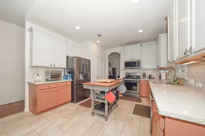 24418 Lakecrest Bend Drive, Katy, TX 77493 - Photo 8