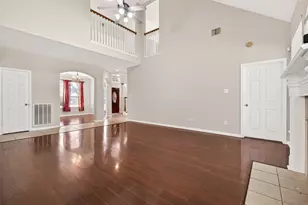 15706 Clear Pointe Dr, Cypress, TX 77429 - Photo 8