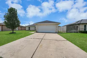 6815 Rockergate Dr, Houston, TX 77489 - Photo 22