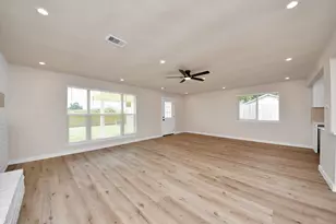 6815 Rockergate Dr, Houston, TX 77489 - Photo 10