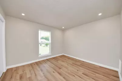 6815 Rockergate Drive, Houston, TX 77489 - Photo 16