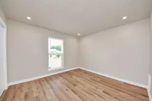 6815 Rockergate Dr, Houston, TX 77489 - Photo 16