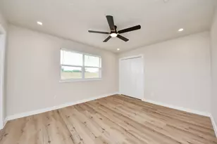 6815 Rockergate Dr, Houston, TX 77489 - Photo 12
