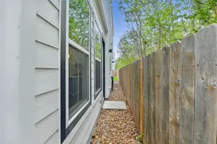 9902 Clark Rd, Houston, TX 77076 - Photo 24