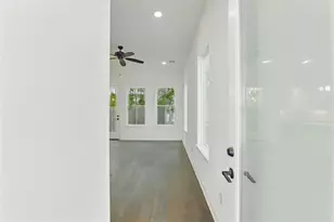 9902 Clark Rd, Houston, TX 77076 - Photo 4