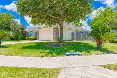 9514 Amberjack Drive, Texas City, TX 77591 - Photo 8